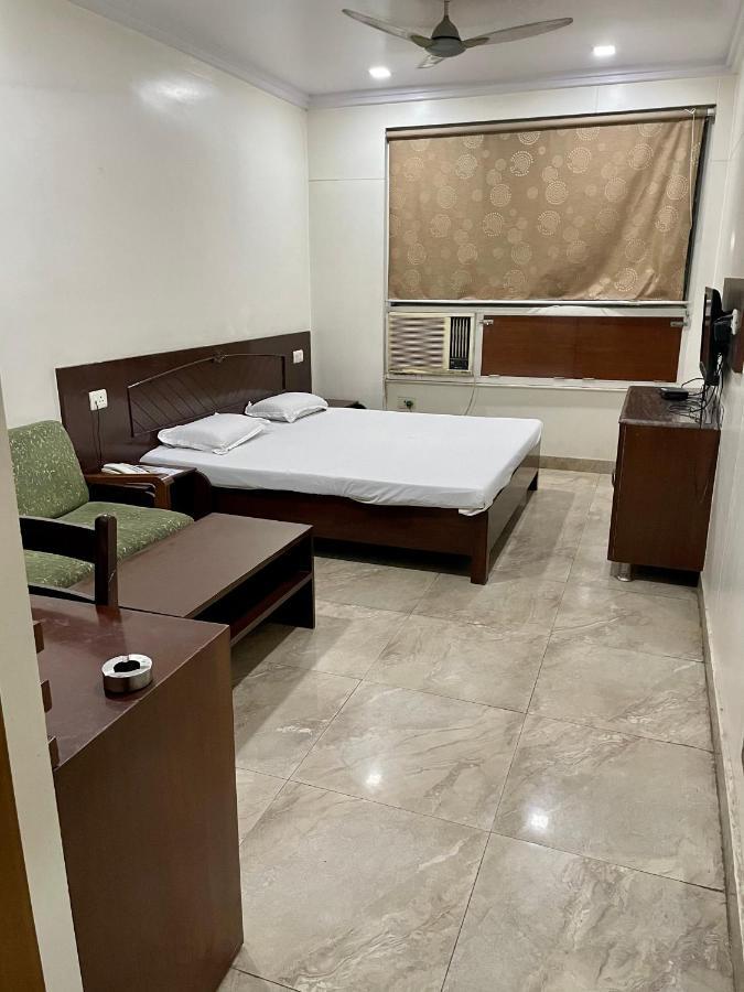 Hotel Suncity Prayagraj Exterior photo