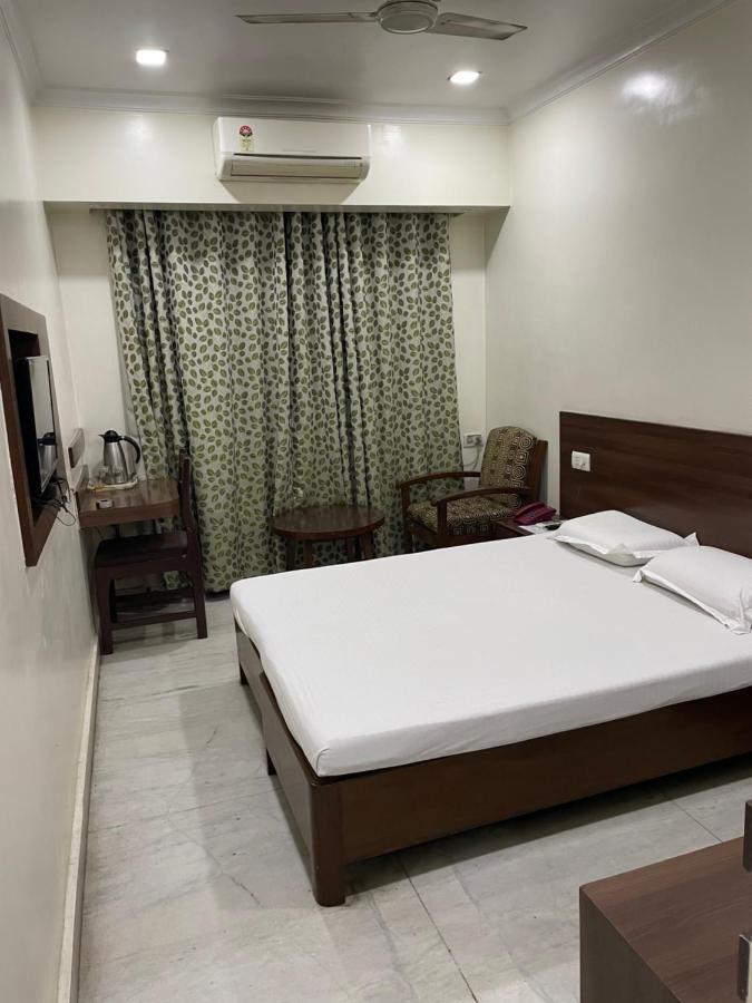 Hotel Suncity Prayagraj Exterior photo