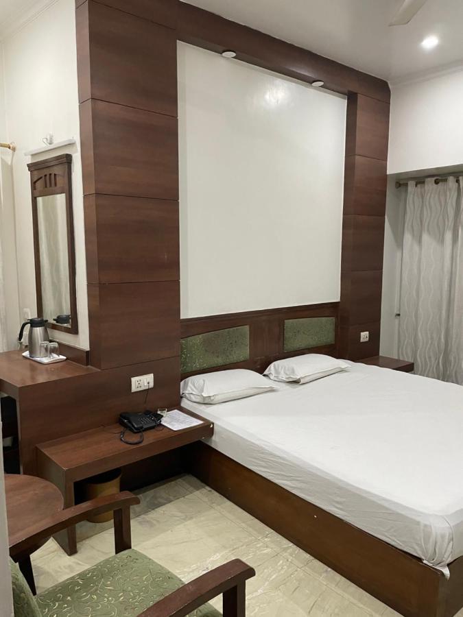 Hotel Suncity Prayagraj Exterior photo