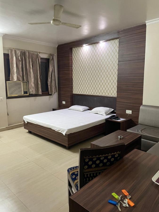 Hotel Suncity Prayagraj Exterior photo