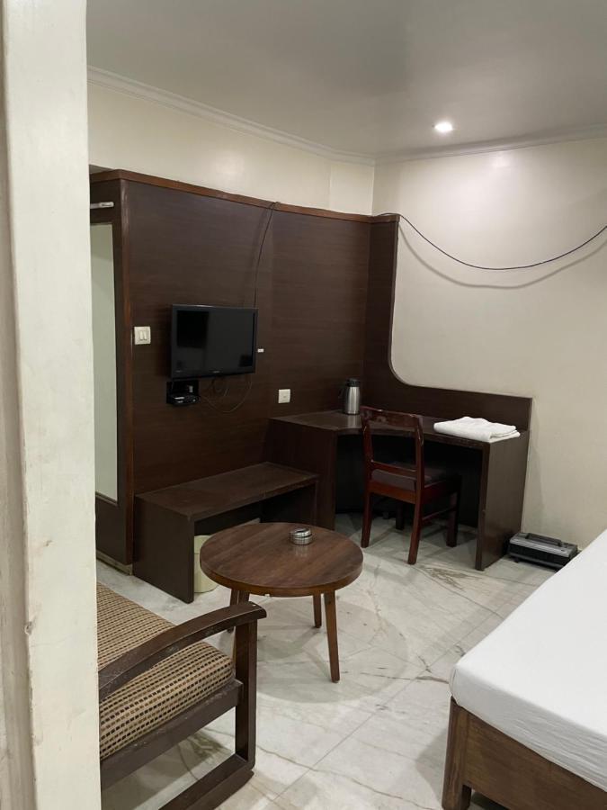 Hotel Suncity Prayagraj Exterior photo