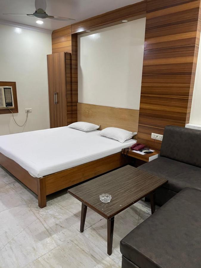 Hotel Suncity Prayagraj Exterior photo