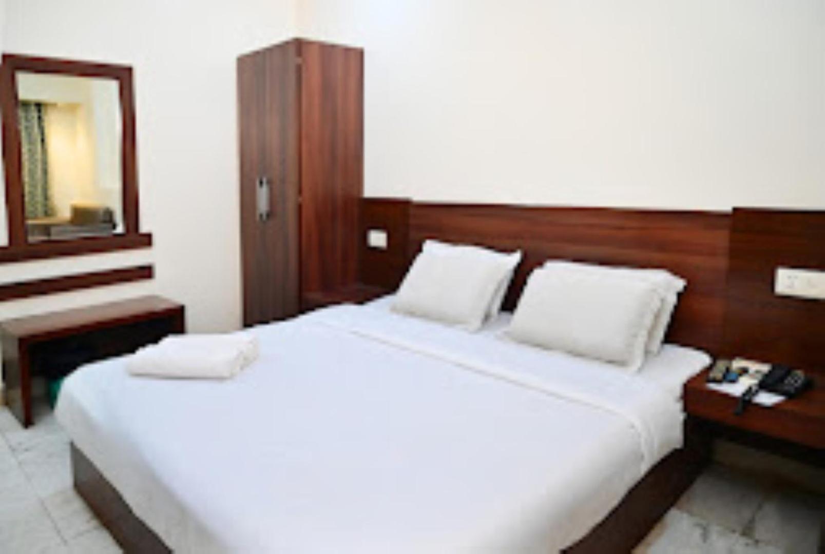 Hotel Suncity Prayagraj Exterior photo