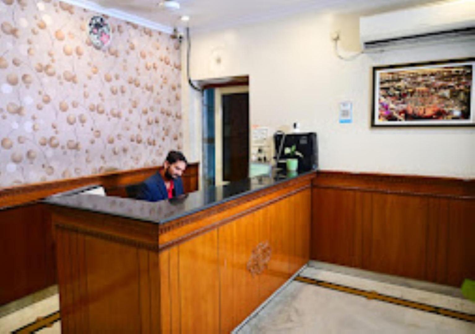 Hotel Suncity Prayagraj Exterior photo