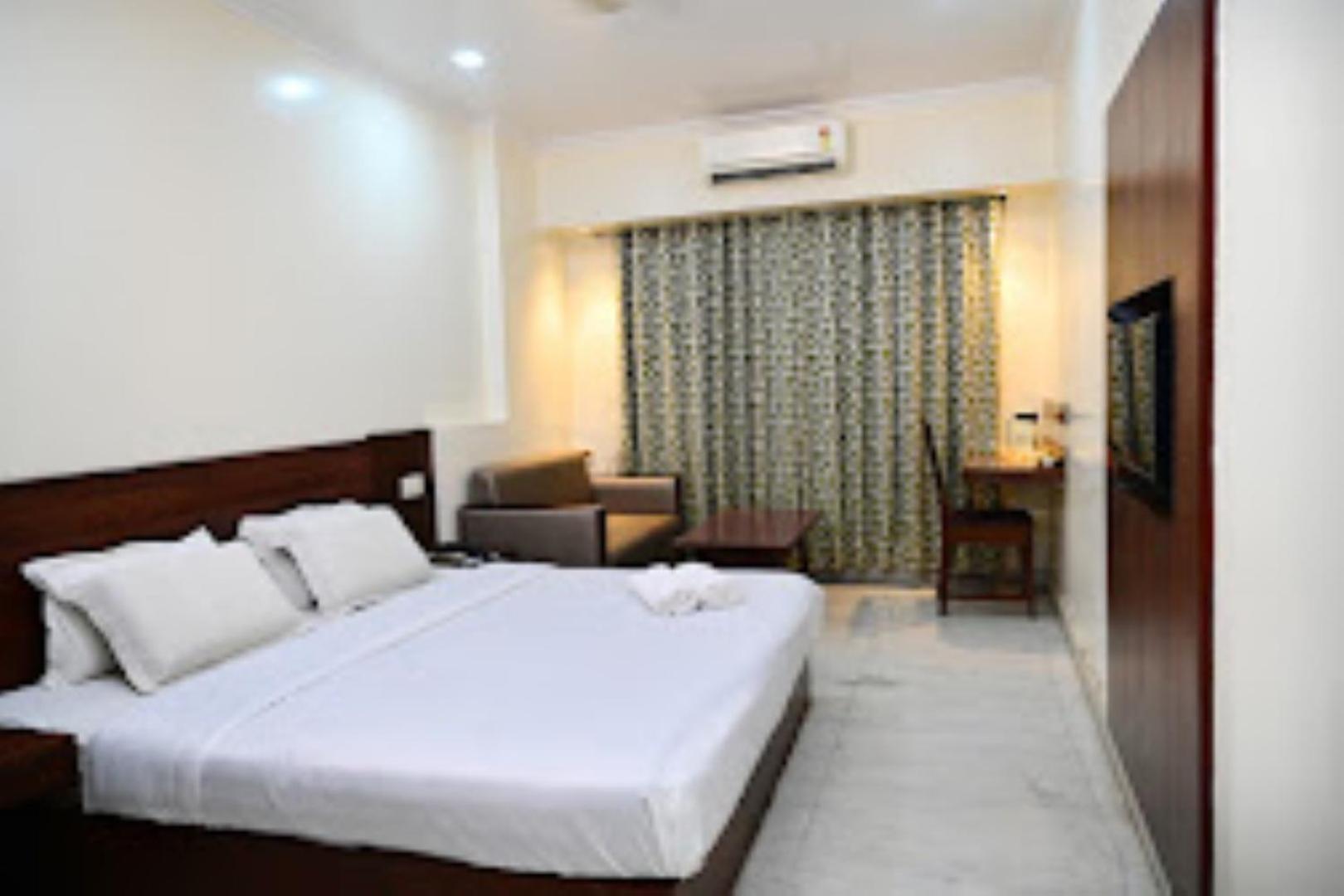 Hotel Suncity Prayagraj Exterior photo